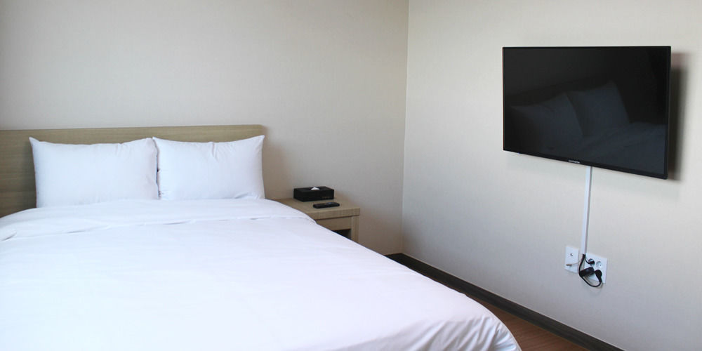 The Blue Jeju Hotel Seogwipo Exterior photo